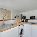 Charming Apartment - Mobility Lease